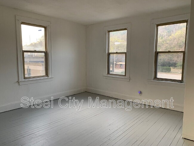 Photo - 810 Wood St Unit 5