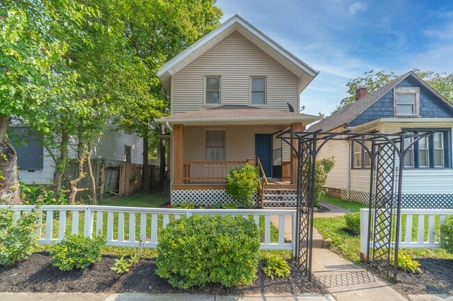 Photo - 810 Miller Ave