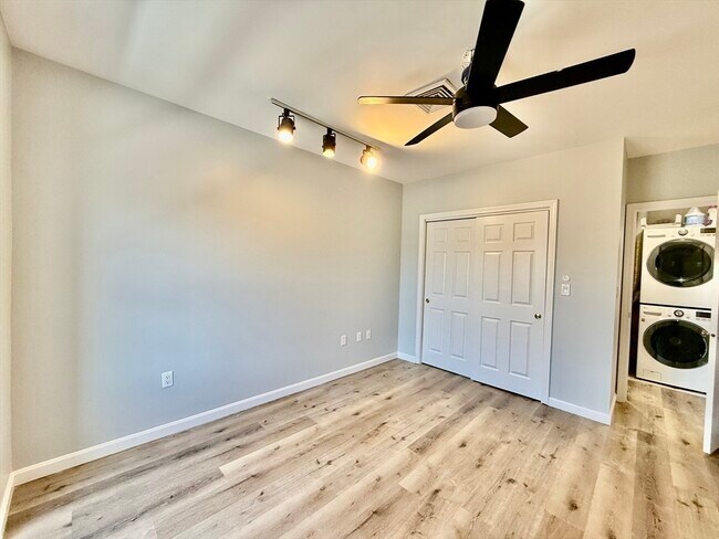 Photo - 47 Berlin St Unidad 2 Rental