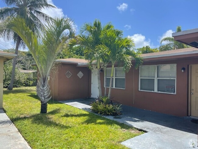 Building Photo - 1104 NW 5th Ave Unit 3 Rental