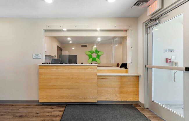 Furnished Studio-Redlands