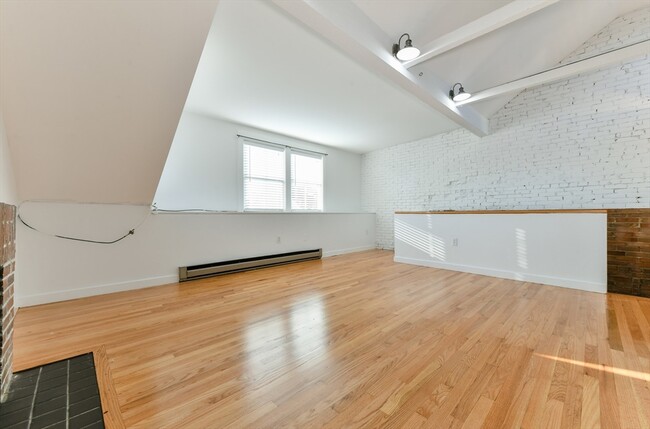 Photo - 101 W Springfield St Unit 4