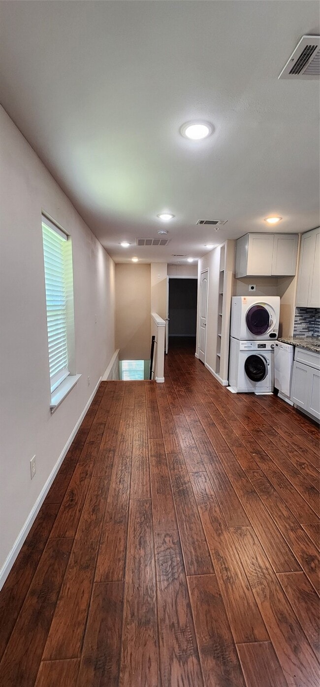 Photo - 22262 Adams St
