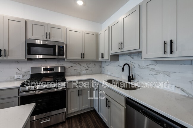 Photo - 5542 Highland St