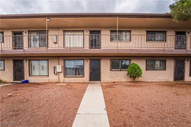 Building Photo - 585 S Royal Crest Cir Unit 16 Rental
