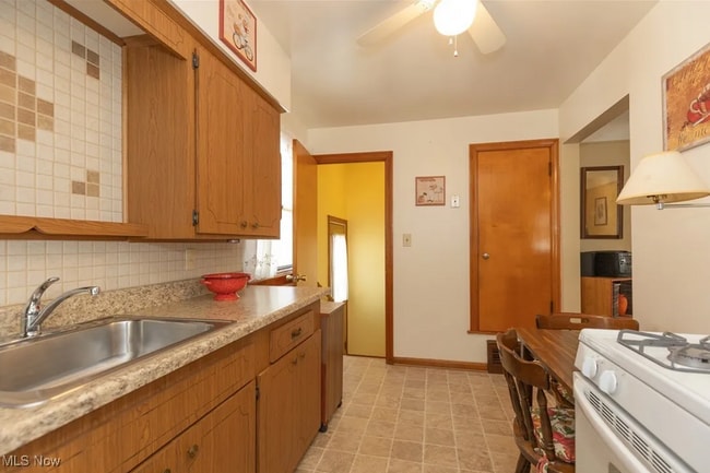 Photo - 5918 Ira Ave