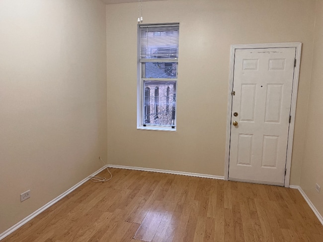 Photo - 1356 N Greenview Ave Unit 1R