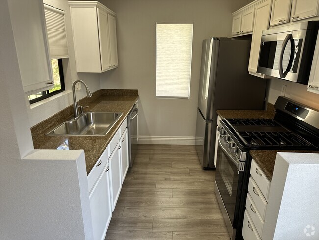 Building Photo - 8213 Jade Coast Rd Unit #80 Rental