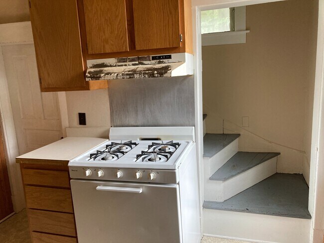 Photo - 808 W Oregon St