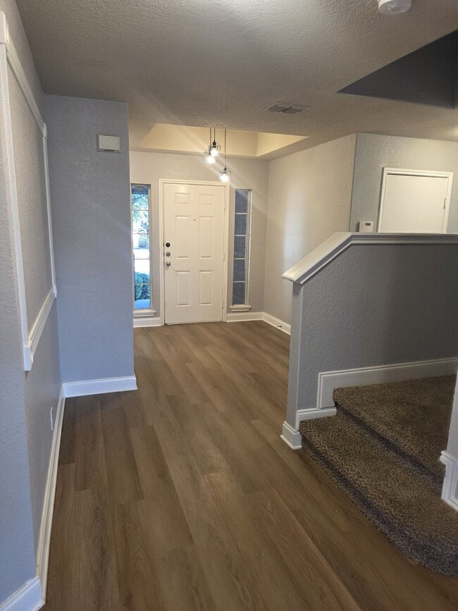 Photo - 7119 Capricorn Way