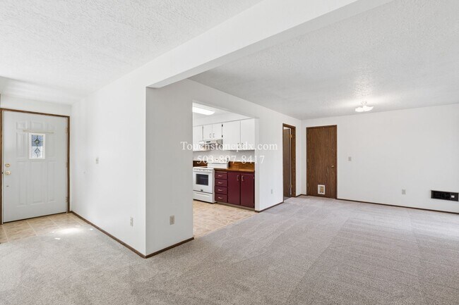 Photo - 1440 Columbia Ave