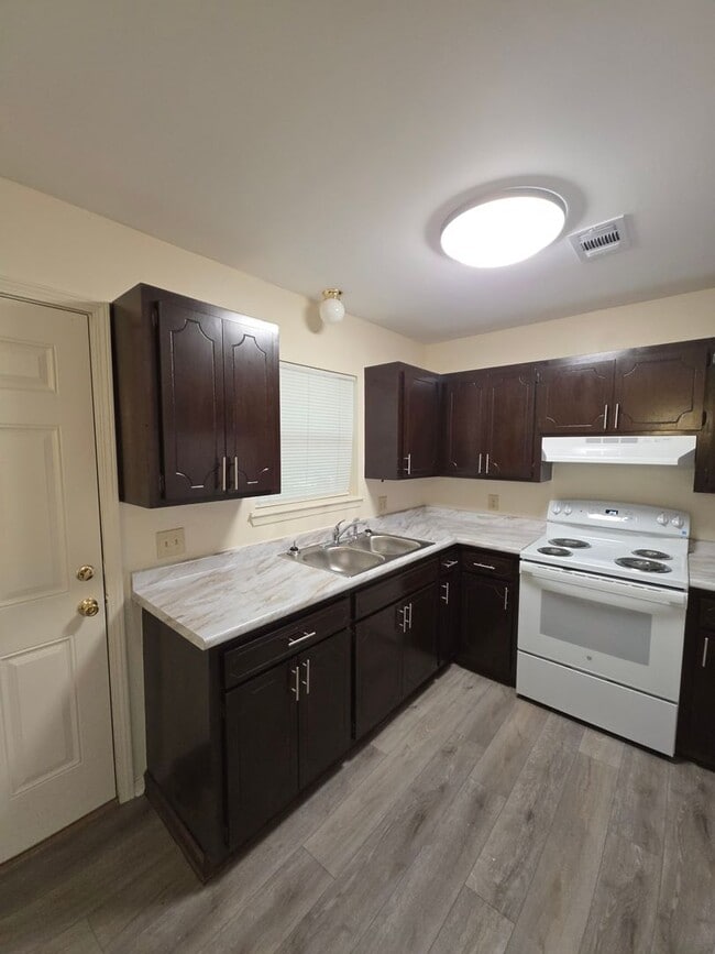 Photo - 1009-1023 W. 12TH Unit 1023 W 12th St