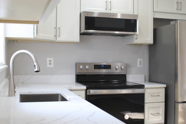 Photo - 2990 Mission Square Dr