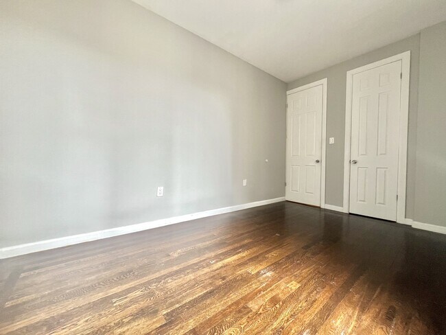 Photo - 541 W 150th St Unidad 8