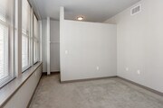 2BR, 2BA - 1080 SF
