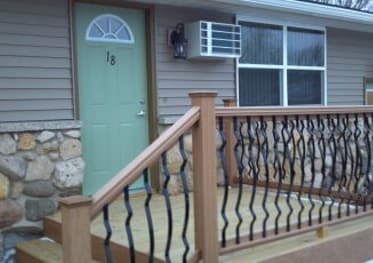 Private entrance - Riverdale Apartments