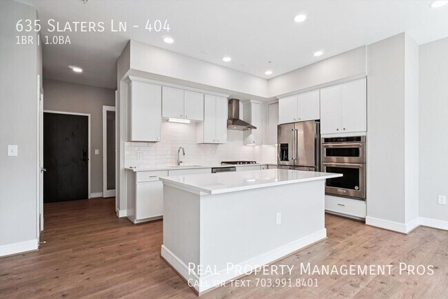 Photo - 635 Slaters Ln Unit 404