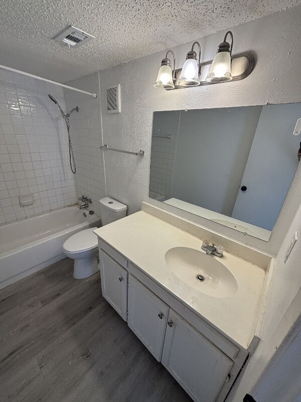 Photo - 919 S Weatherred Dr Unidad 121