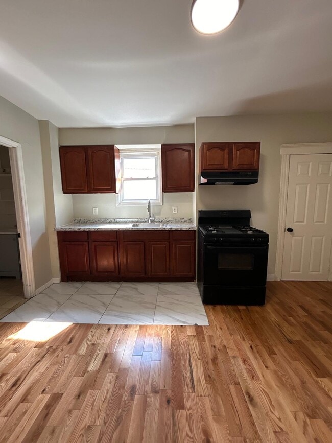 Photo - 220 S 12th St Unidad Apt 1