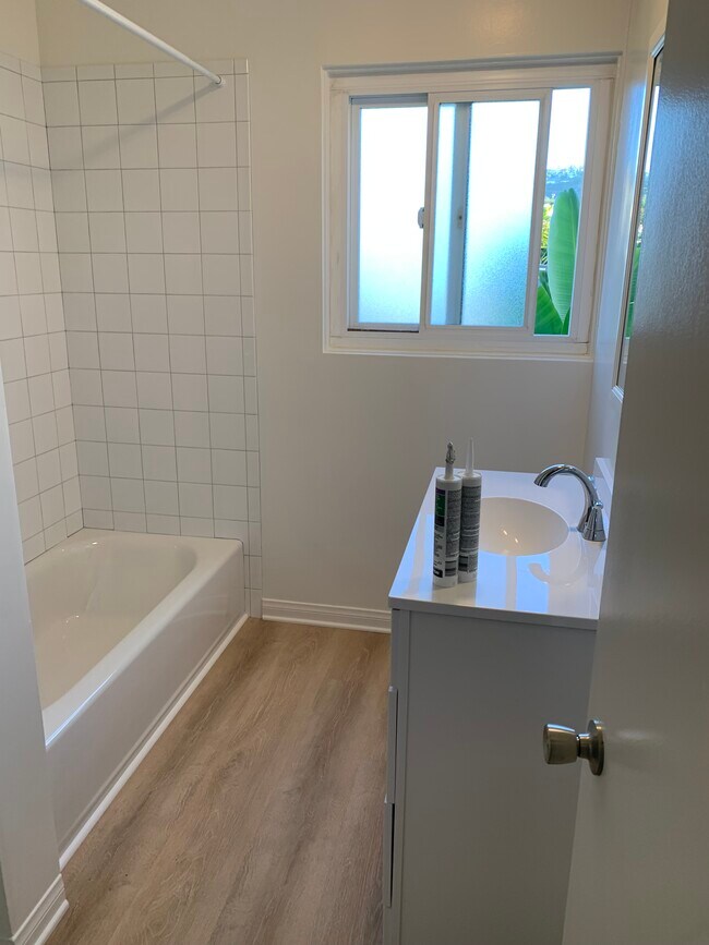 205 Va Riviera Apartments Redondo Beach, CA