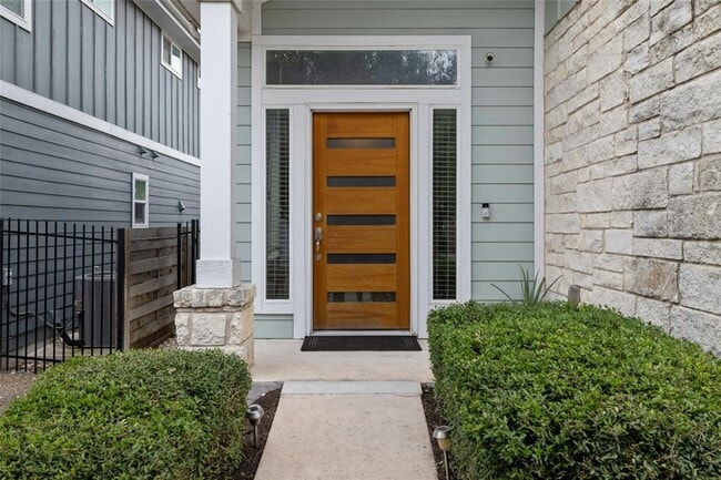 Photo - 2313 Capulet St