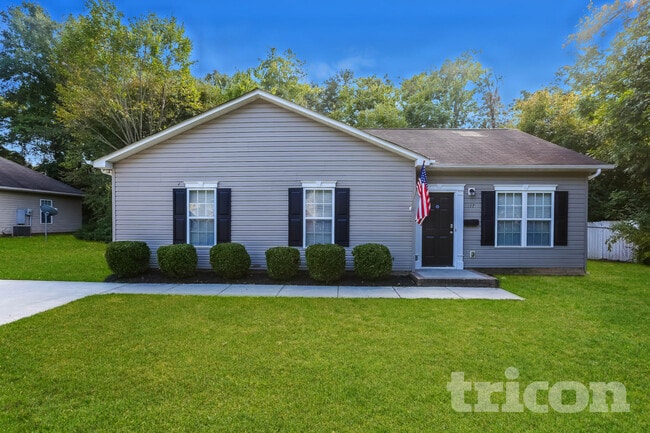 Photo - 117 W Nims Ave