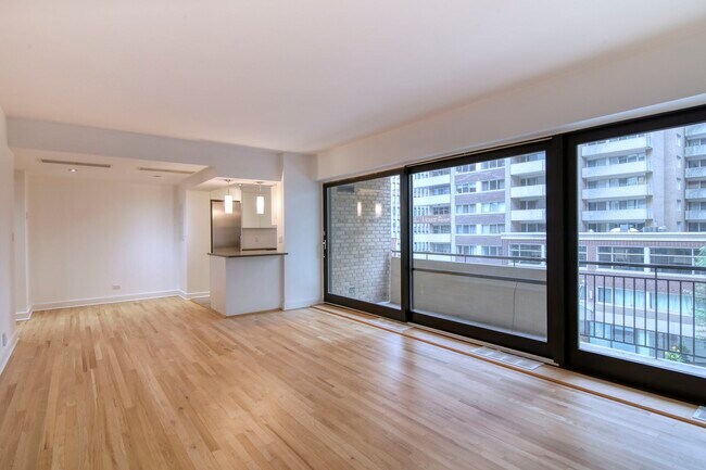 Photo - 3435 Rue Drummond Unit 43