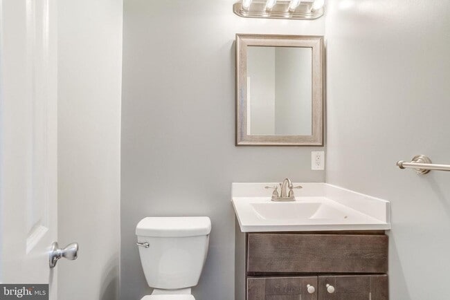 Photo - 606 Q St NW