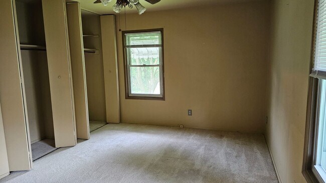 Photo - 831 W Briarcliff Dr