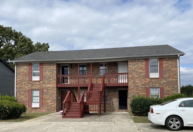 2 Bedroom Apartment with Modern Amenities in Decatur, AL!