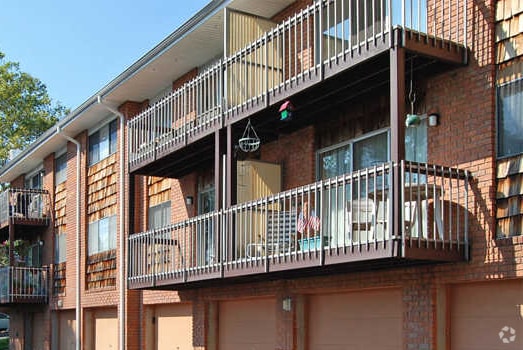 Crest Ridge Apartments