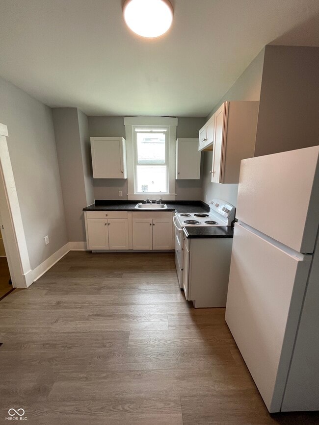 Photo - 133 W Hendricks St Unit 2