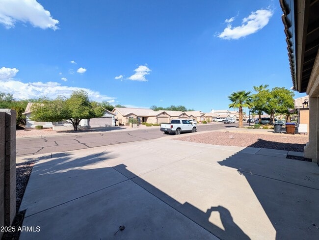 Photo - 8639 W Fullam St
