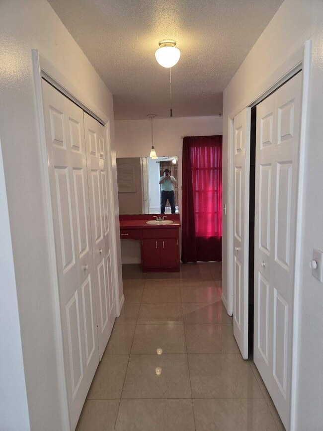 Photo - 1304 53rd Ave W Unit Apt A