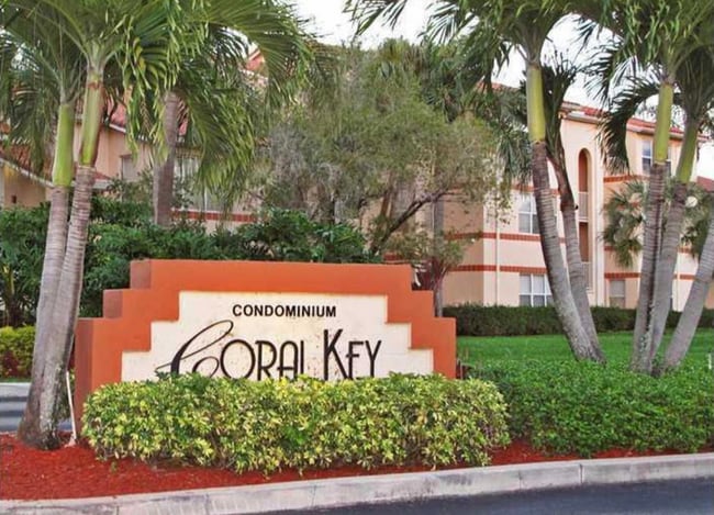 Photo - 3400 Pinewalk Dr N Unit 916