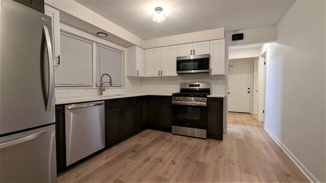 Photo - 728 Mulford St Unit 1