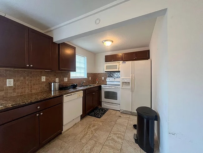 Photo - 702 Mitchell Dr