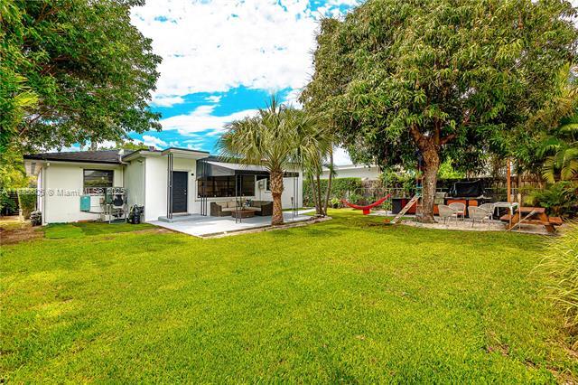 Photo - 365 Fairway Dr