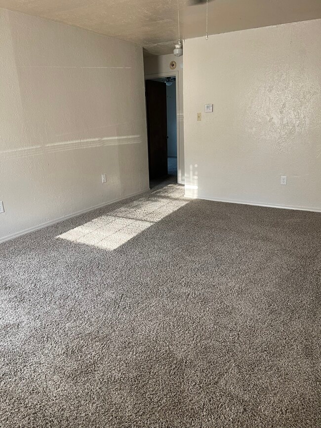 Photo - 1818-1812 NW Floyd Ave