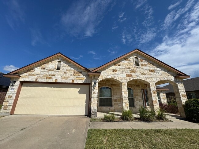 Building Photo - 9306 Cricket Dr