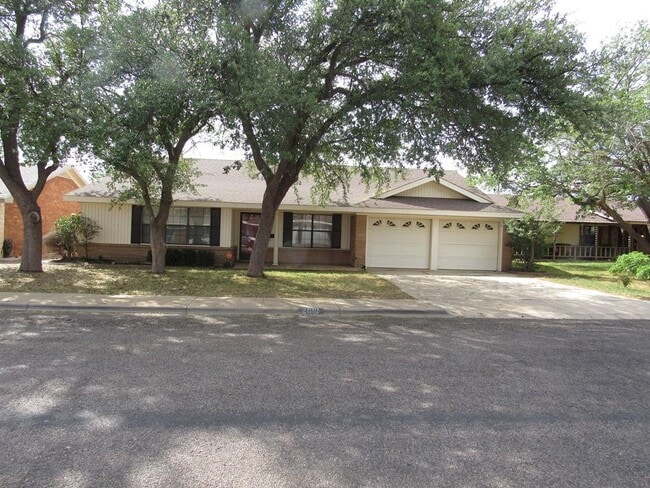 Building Photo - 2810 Teakwood Dr Rental