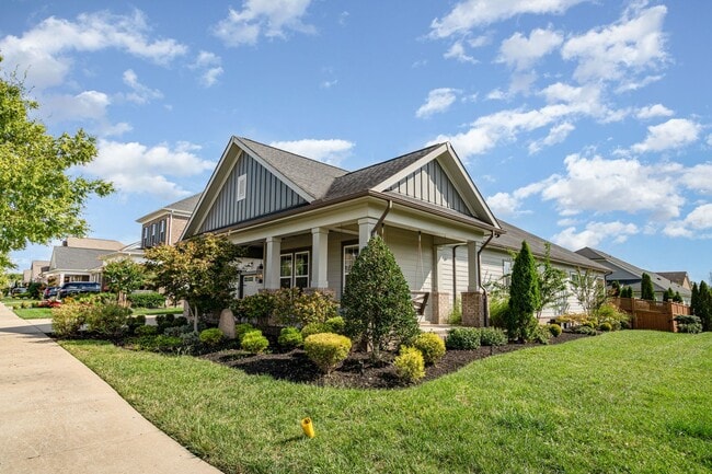 Photo - Stunning all one-level home in Hendersonvi...