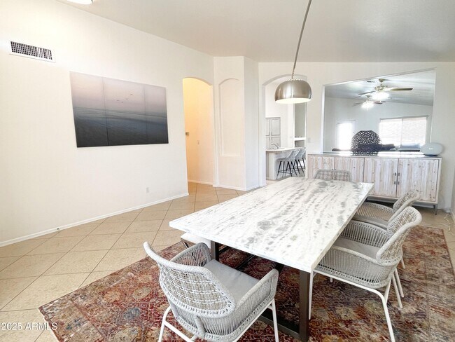 Photo - 1040 E Silverwood Dr