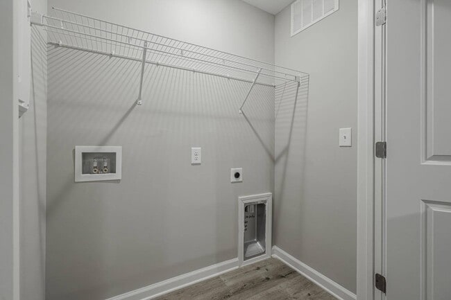 Photo - Benton Crossing