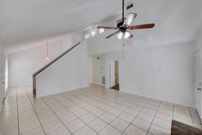 Photo - 5906 Golden Forest Dr
