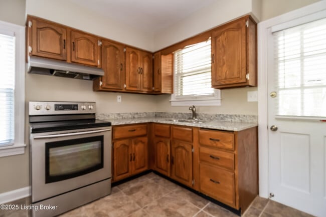 Photo - 4620 Hillside Dr