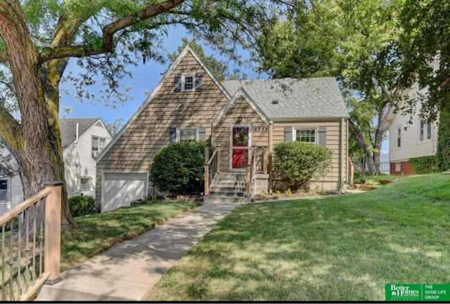 Photo - 4544 Mason St