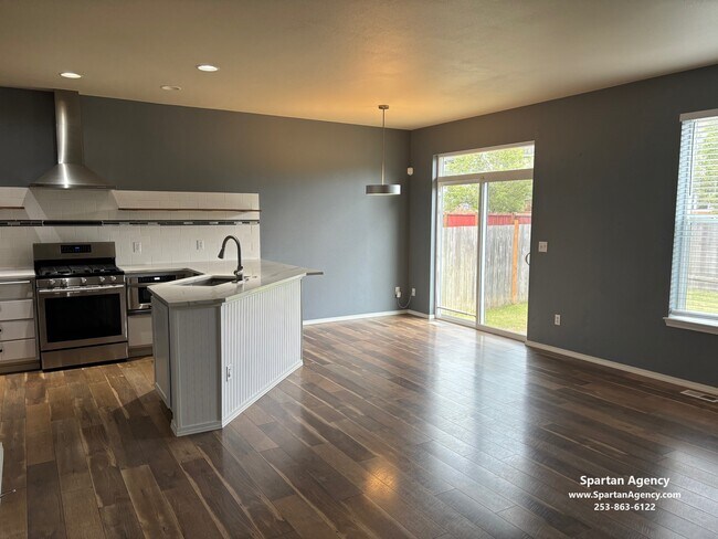 Photo - 18302 114th Ave E