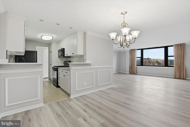 Photo - 4600 Duke St Unidad 620