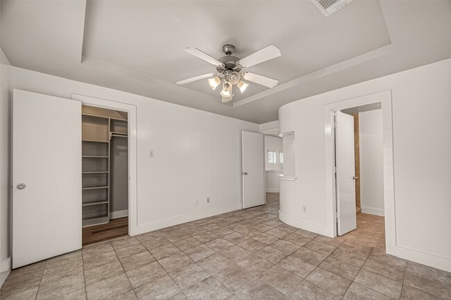 Photo - 5941 S Loop E Unit 104